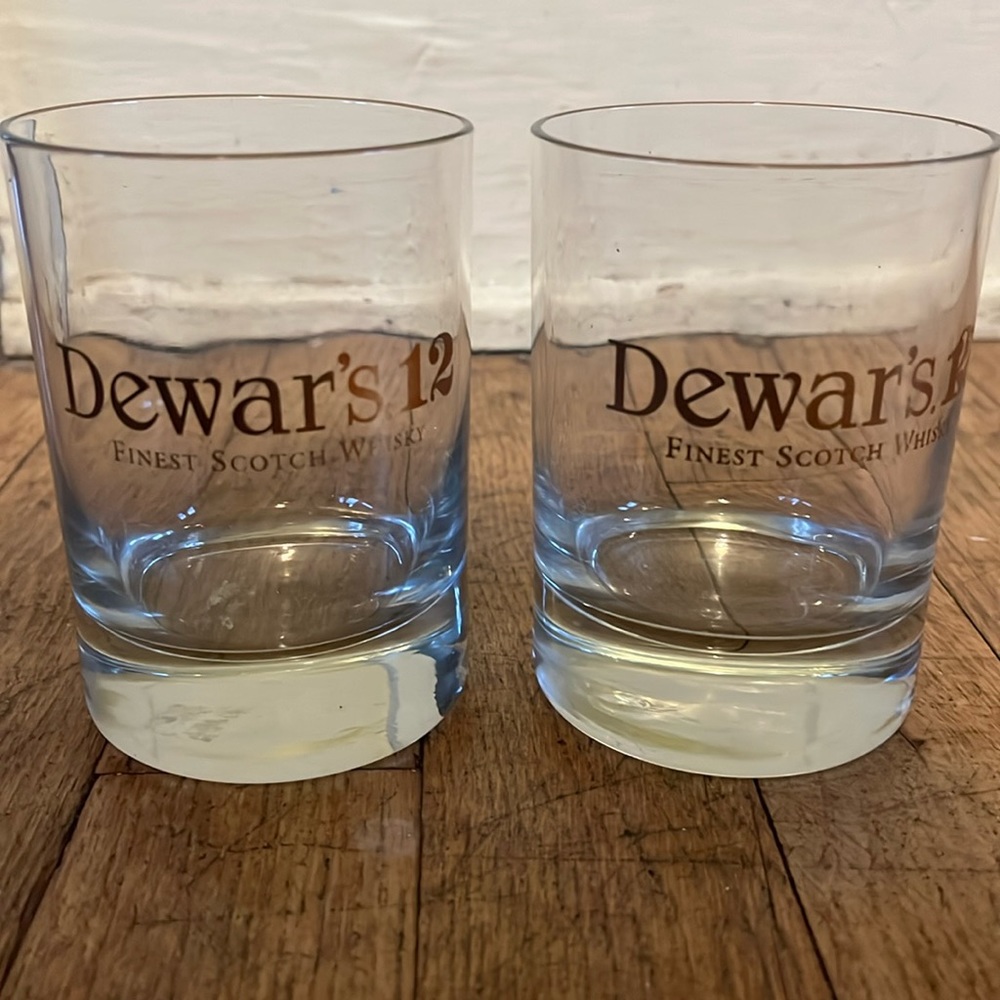 2 dewar’s 12 wiskey glasses